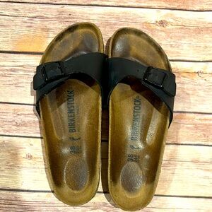 Birkenstock Madrid size 38 GUC leather strap hard footbed